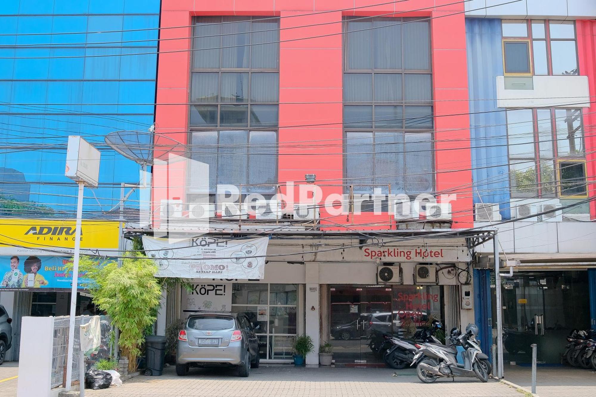 Reddoorz At Sparkling Hotel Surabaya Exterior photo